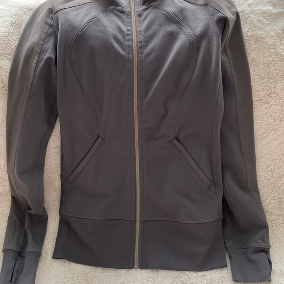 Lulu lemon Work out gear - Picture 5 of 5